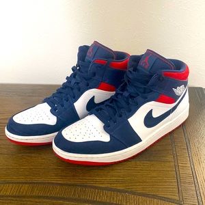 Jordan 1 mids